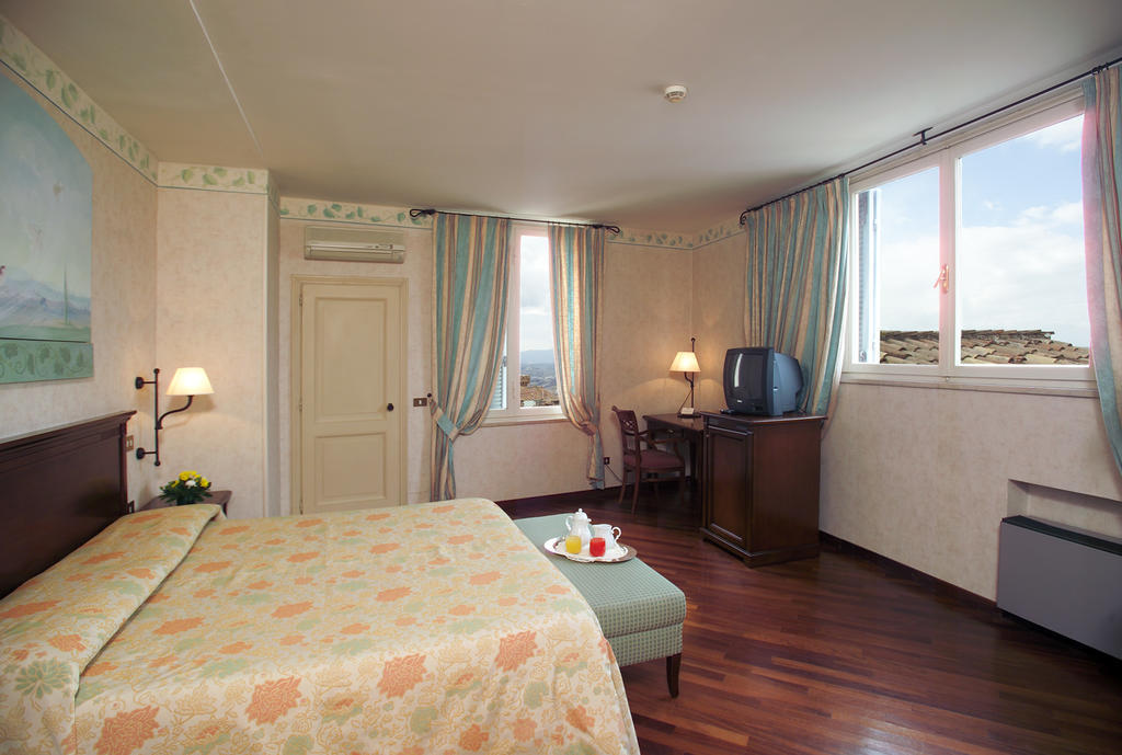 Hotel Fortuna Perugia Esterno foto